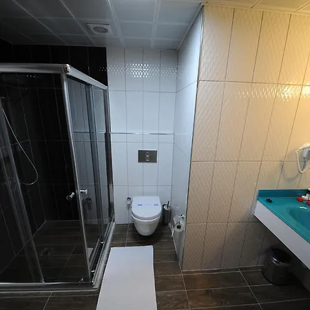 Otel Yucel Uşak