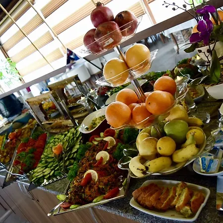 Otel Yucel 4*