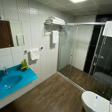 Yucel Hotel