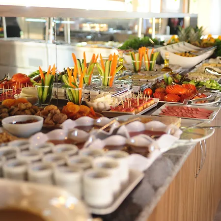 Yucel Hotel